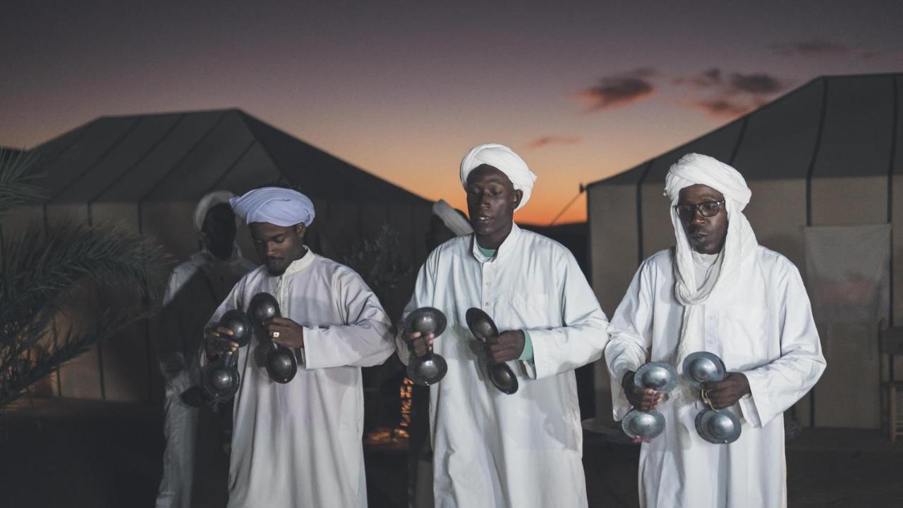 Готель Camel Trips Luxury Camp Мерзуга Екстер'єр фото