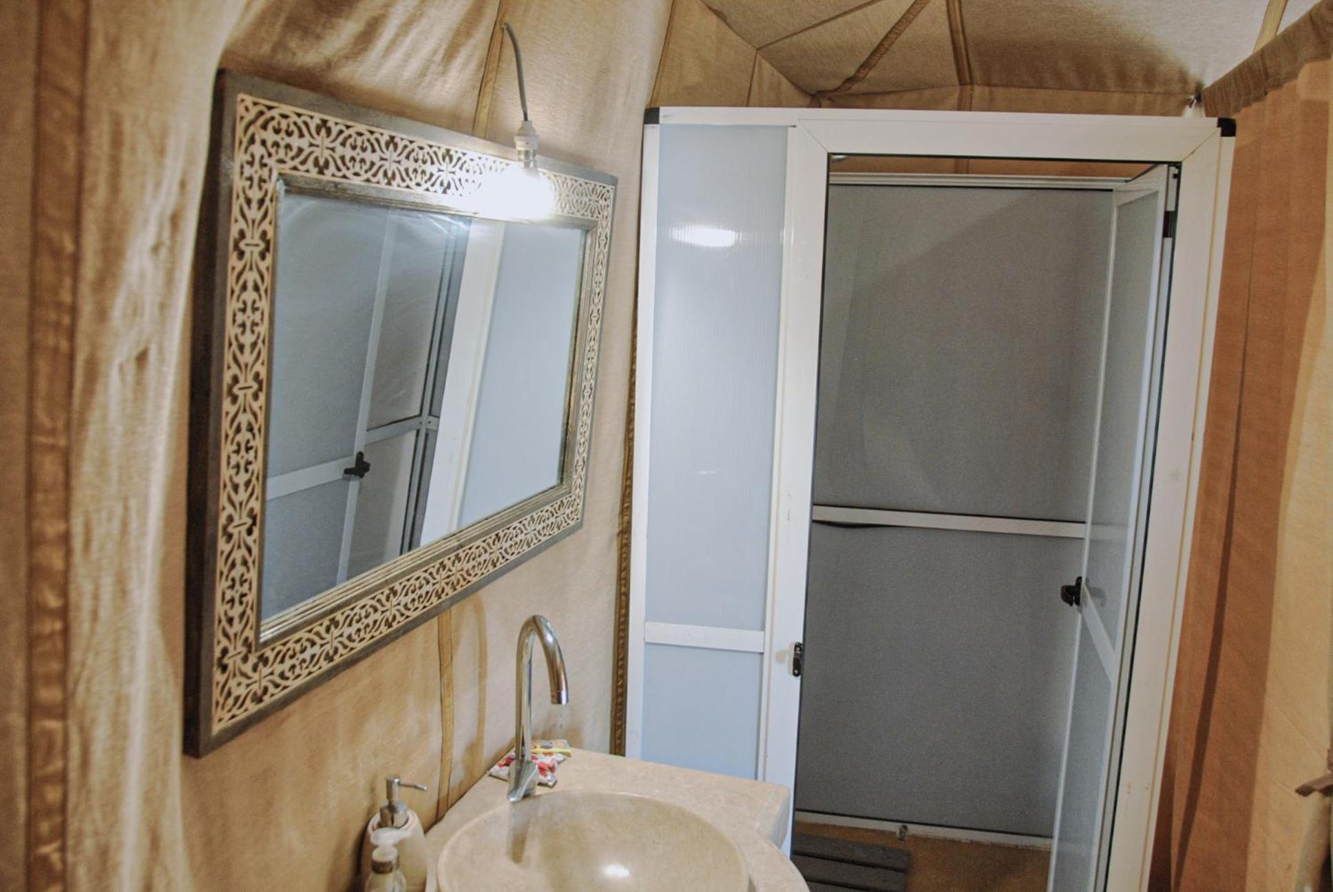 Готель Camel Trips Luxury Camp Мерзуга Екстер'єр фото