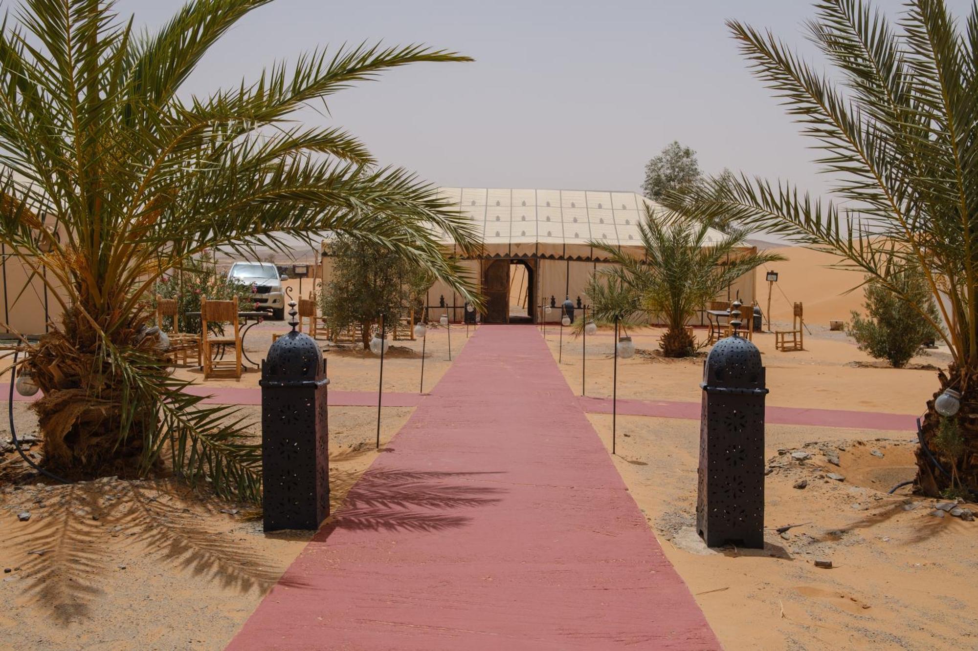 Готель Camel Trips Luxury Camp Мерзуга Екстер'єр фото